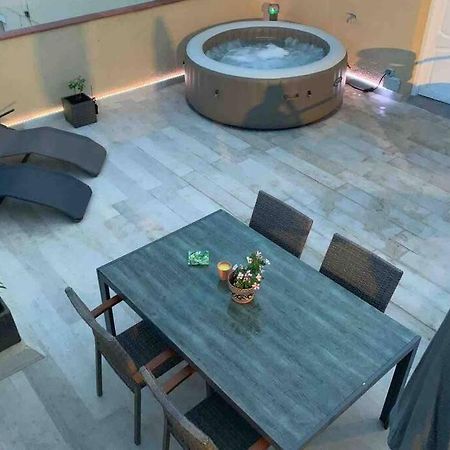 Casa Del Arbol En El Delta Del Ebro Apartment เดลแตเบรอ ภายนอก รูปภาพ