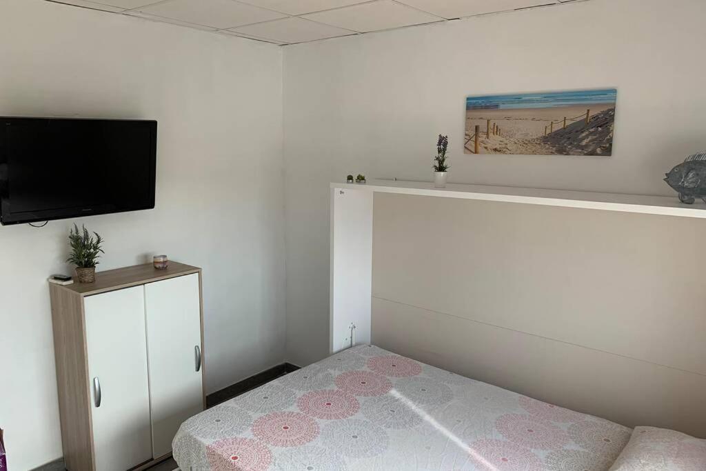 Casa Del Arbol En El Delta Del Ebro Apartment เดลแตเบรอ ภายนอก รูปภาพ