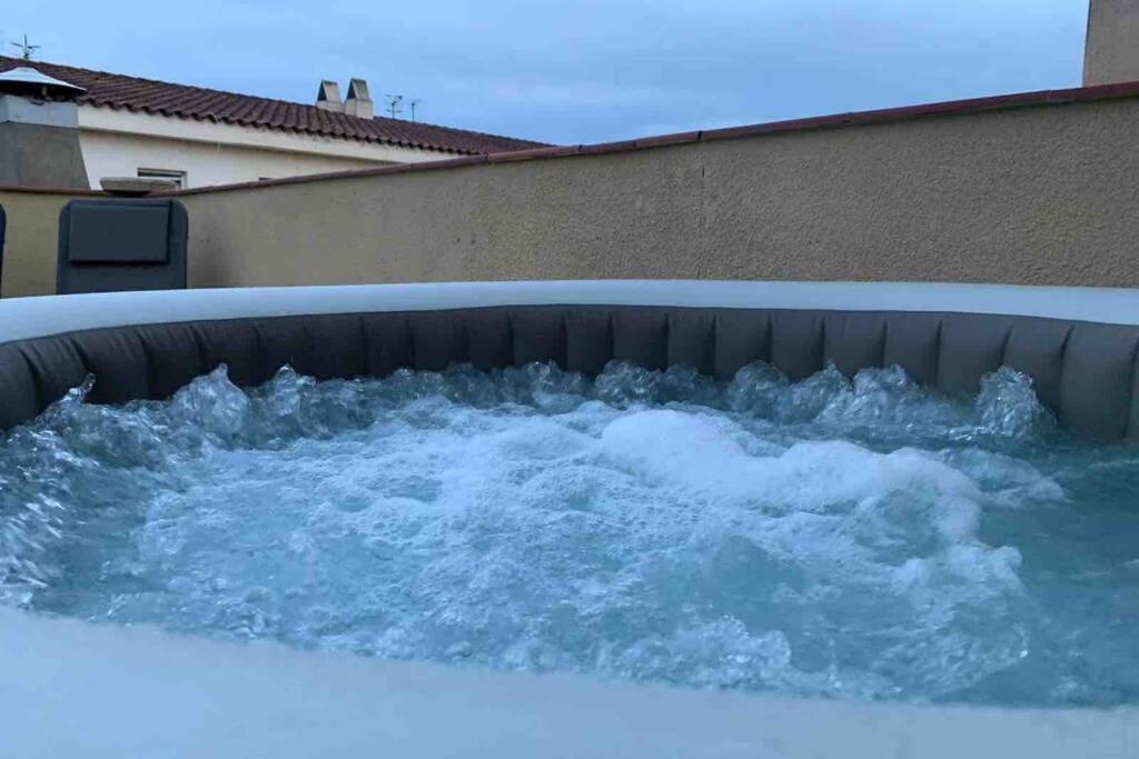 Casa Del Arbol En El Delta Del Ebro Apartment เดลแตเบรอ ภายนอก รูปภาพ