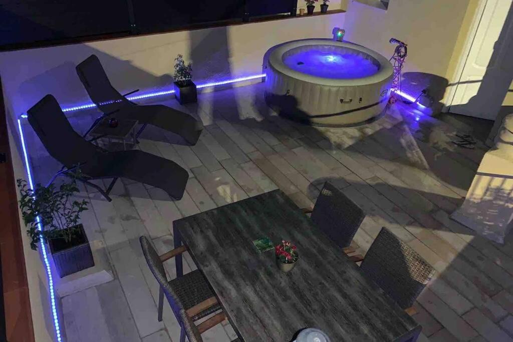 Casa Del Arbol En El Delta Del Ebro Apartment เดลแตเบรอ ภายนอก รูปภาพ