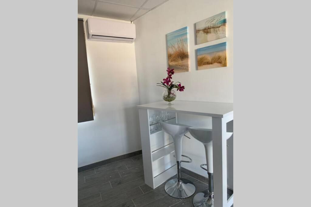 Casa Del Arbol En El Delta Del Ebro Apartment เดลแตเบรอ ภายนอก รูปภาพ